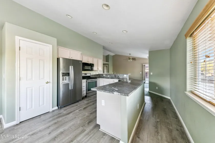 1246 Topaz, Gardnerville, Nevada 89460, 3 Bedrooms Bedrooms, ,2 BathroomsBathrooms,Residential,Residential,Topaz,0,260011518