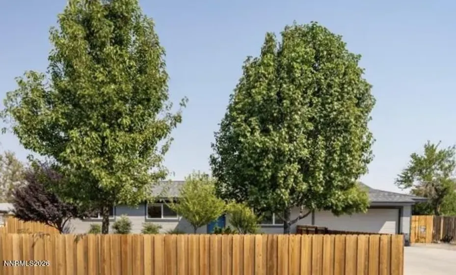 415 Curry, Fernley, Nevada 89408, 3 Bedrooms Bedrooms, ,2 BathroomsBathrooms,Residential,Residential,Curry,0,260012052