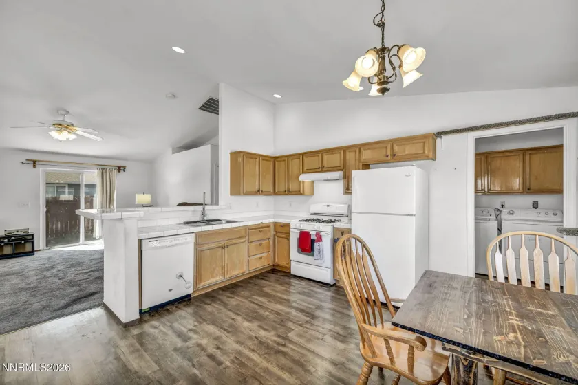 201 Emigrant, Fernley, Nevada 89408, 2 Bedrooms Bedrooms, ,1 BathroomBathrooms,Residential,Residential,Emigrant,0,260012059