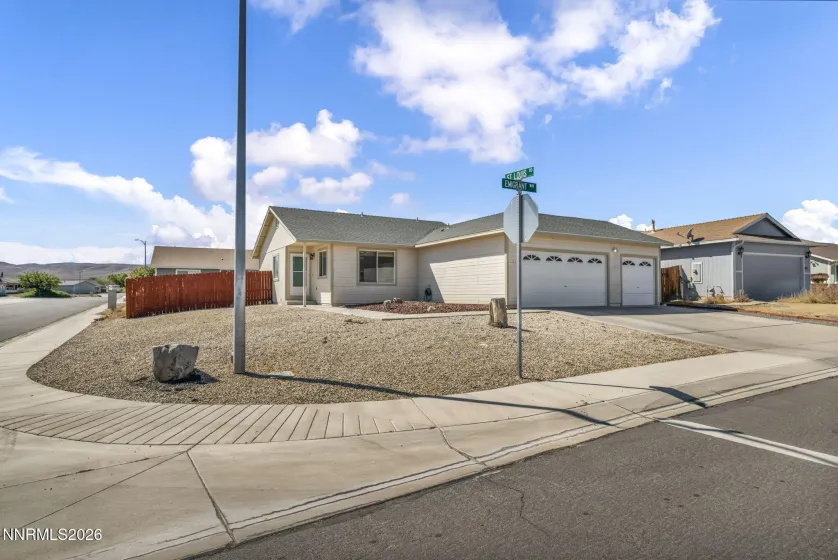 201 Emigrant, Fernley, Nevada 89408, 2 Bedrooms Bedrooms, ,1 BathroomBathrooms,Residential,Residential,Emigrant,0,260012059