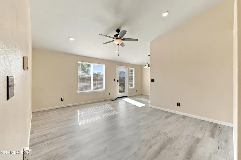 202 Rosecrest, Fernley, Nevada 89408, 3 Bedrooms Bedrooms, ,2 BathroomsBathrooms,Residential,Residential,Rosecrest,0,260012061