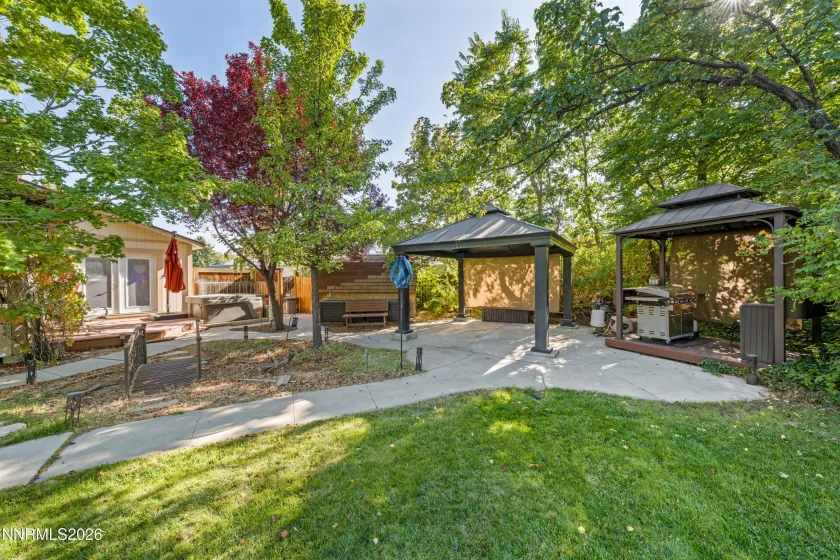 Storage Shed/Gazebos