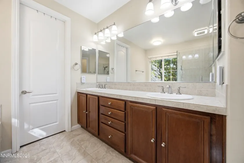 6672 Magical, Sparks, Nevada 89436, 4 Bedrooms Bedrooms, ,4 BathroomsBathrooms,Residential,Residential,Magical,0,260012063