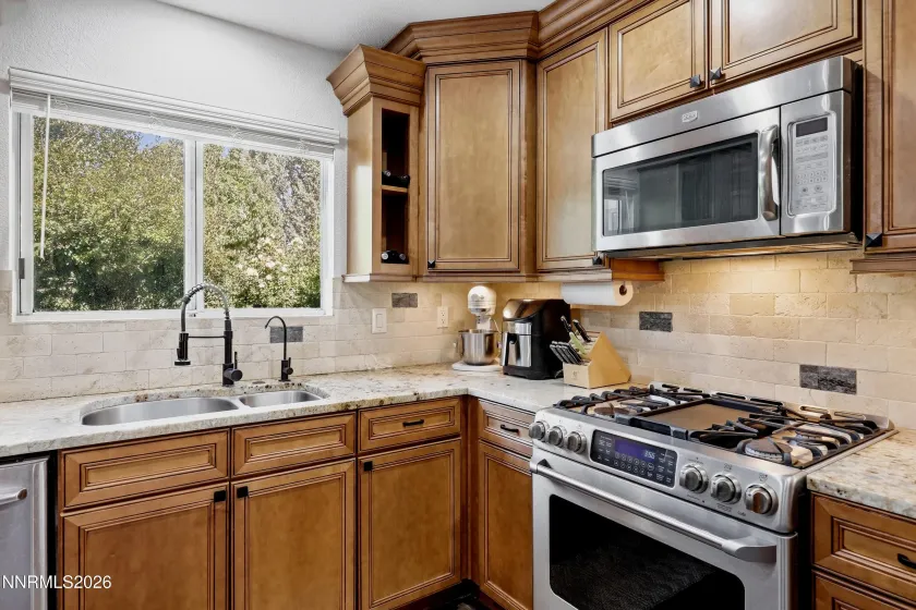 1719 Bougainvillea, Minden, Nevada 89423, 4 Bedrooms Bedrooms, ,3 BathroomsBathrooms,Residential,Residential,Bougainvillea,0,260012066