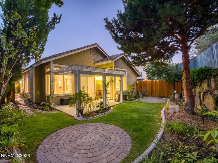 6321 Copper Creek, Reno, Nevada 89519, 3 Bedrooms Bedrooms, ,2 BathroomsBathrooms,Residential,Residential,Copper Creek,0,260012069