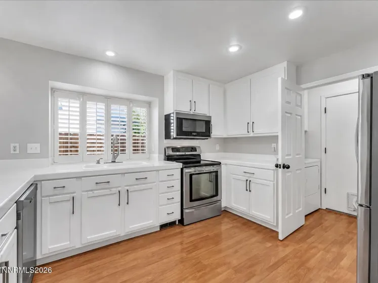 6321 Copper Creek, Reno, Nevada 89519, 3 Bedrooms Bedrooms, ,2 BathroomsBathrooms,Residential,Residential,Copper Creek,0,260012069