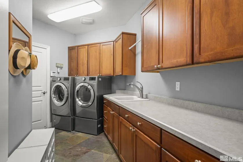 1203 Kachina, Reno, Nevada 89511, 3 Bedrooms Bedrooms, ,3 BathroomsBathrooms,Residential,Residential,Kachina,0,260012074