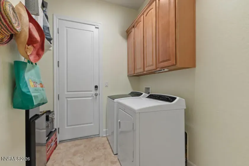 9080 Cabin Creek, Reno, Nevada 89523, 3 Bedrooms Bedrooms, ,2 BathroomsBathrooms,Residential,Residential,Cabin Creek,0,260007517