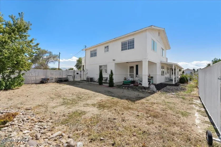 990 Riverview, Gardnerville, Nevada 89460, 4 Bedrooms Bedrooms, ,3 BathroomsBathrooms,Residential,Residential,Riverview,0,260012091