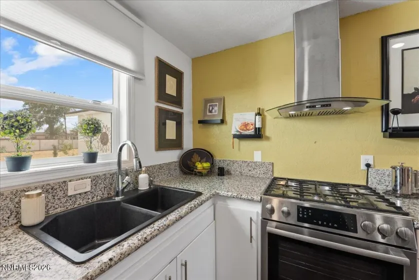 990 Riverview, Gardnerville, Nevada 89460, 4 Bedrooms Bedrooms, ,3 BathroomsBathrooms,Residential,Residential,Riverview,0,260012091