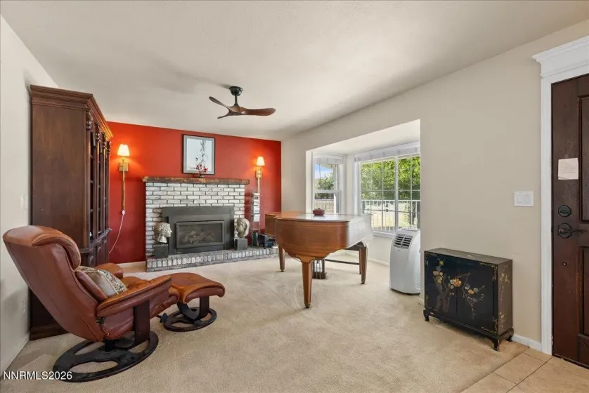 990 Riverview, Gardnerville, Nevada 89460, 4 Bedrooms Bedrooms, ,3 BathroomsBathrooms,Residential,Residential,Riverview,0,260012091