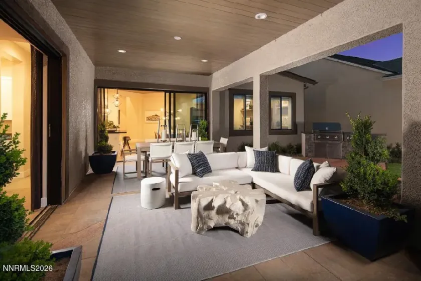 2434 Gary Mayo, Reno, Nevada 89521, 2 Bedrooms Bedrooms, ,2 BathroomsBathrooms,Residential,Residential,Gary Mayo,0,260012092