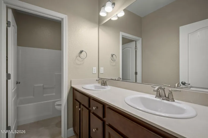 1670 Samantha Crest, Reno, Nevada 89523, 4 Bedrooms Bedrooms, ,3 BathroomsBathrooms,Residential,Residential,Samantha Crest,0,260012093