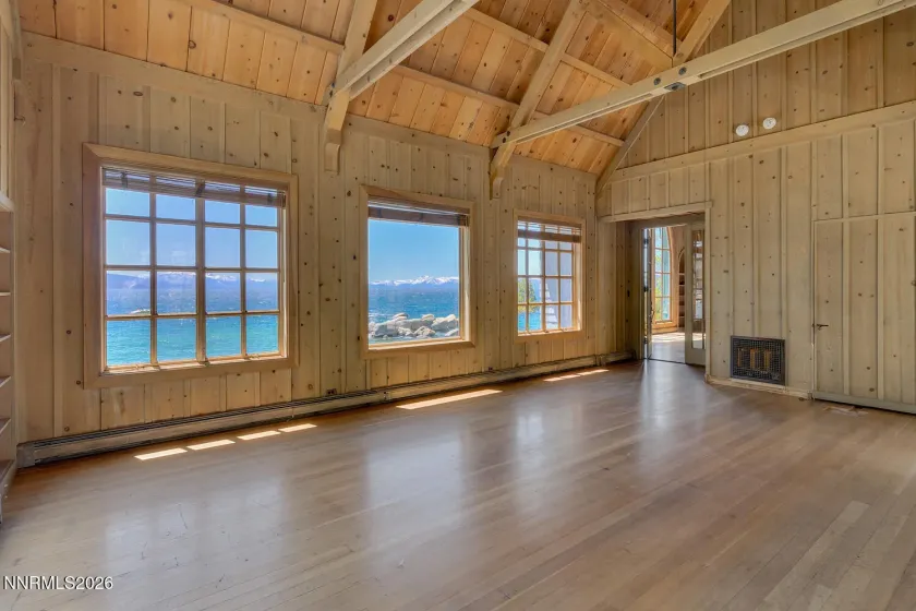 9898 Lake, Kings Beach, California 96143, 7 Bedrooms Bedrooms, ,5 BathroomsBathrooms,Residential,Residential,Lake,0,260012096