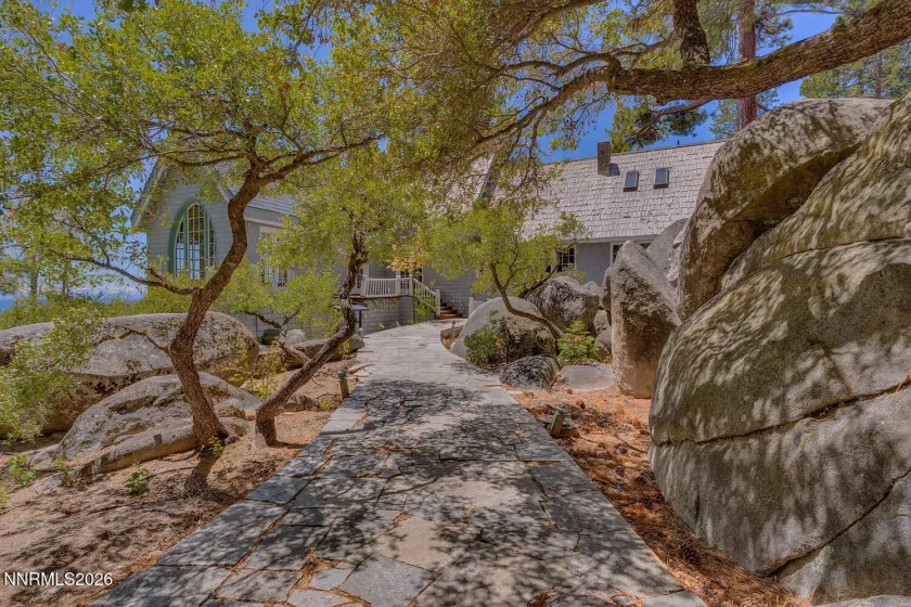 9898 Lake, Kings Beach, California 96143, 7 Bedrooms Bedrooms, ,5 BathroomsBathrooms,Residential,Residential,Lake,0,260012096