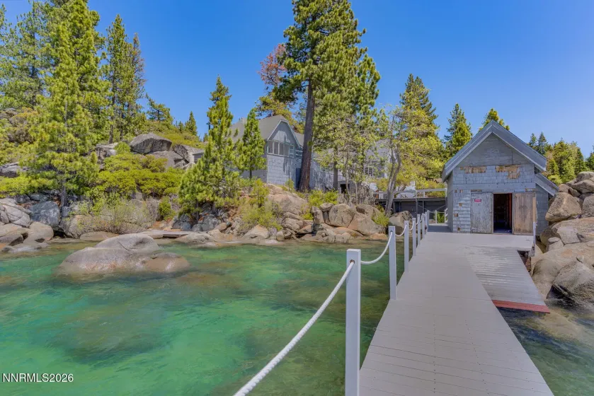 9898 Lake, Kings Beach, California 96143, 7 Bedrooms Bedrooms, ,5 BathroomsBathrooms,Residential,Residential,Lake,0,260012096
