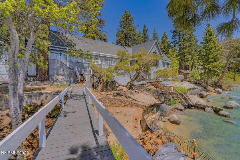 9898 Lake, Kings Beach, California 96143, 7 Bedrooms Bedrooms, ,5 BathroomsBathrooms,Residential,Residential,Lake,0,260012096