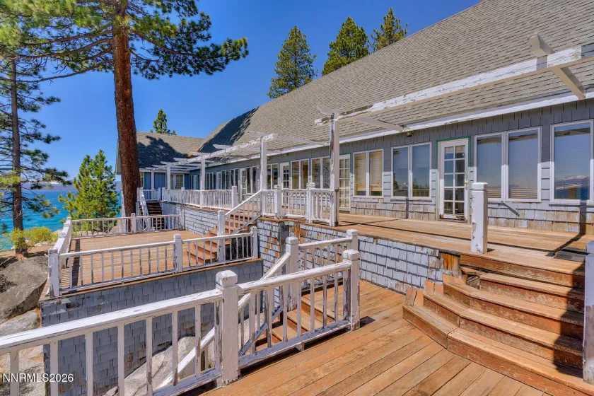 9898 Lake, Kings Beach, California 96143, 7 Bedrooms Bedrooms, ,5 BathroomsBathrooms,Residential,Residential,Lake,0,260012096
