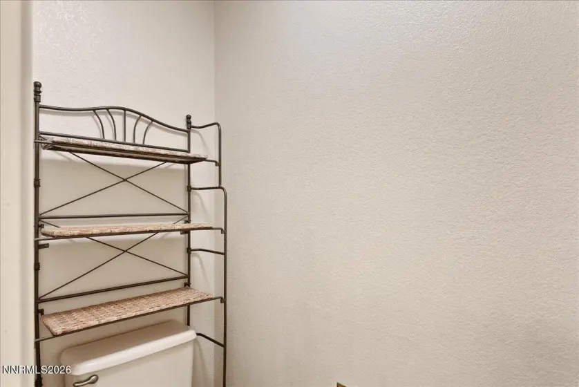 5245 Santa Barbara, Sparks, Nevada 89436, 3 Bedrooms Bedrooms, ,2 BathroomsBathrooms,Residential,Residential,Santa Barbara,0,260012100