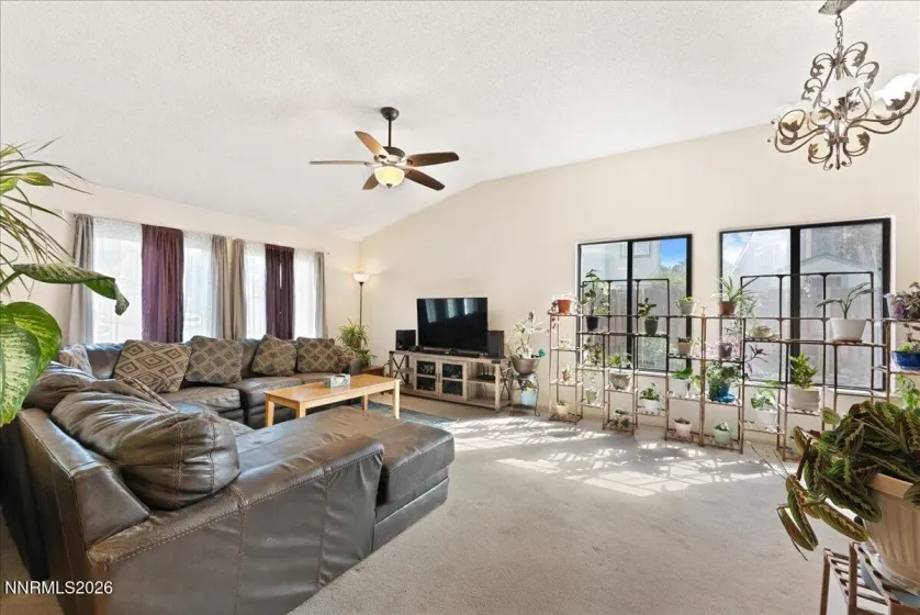 5245 Santa Barbara, Sparks, Nevada 89436, 3 Bedrooms Bedrooms, ,2 BathroomsBathrooms,Residential,Residential,Santa Barbara,0,260012100
