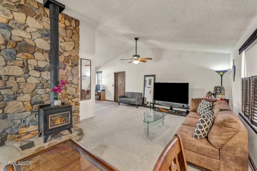 107281 U.S. 395, Coleville, California 96107, 2 Bedrooms Bedrooms, ,2 BathroomsBathrooms,Residential,Residential,U.S. 395,0,260012102