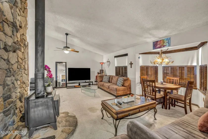 107281 U.S. 395, Coleville, California 96107, 2 Bedrooms Bedrooms, ,2 BathroomsBathrooms,Residential,Residential,U.S. 395,0,260012102