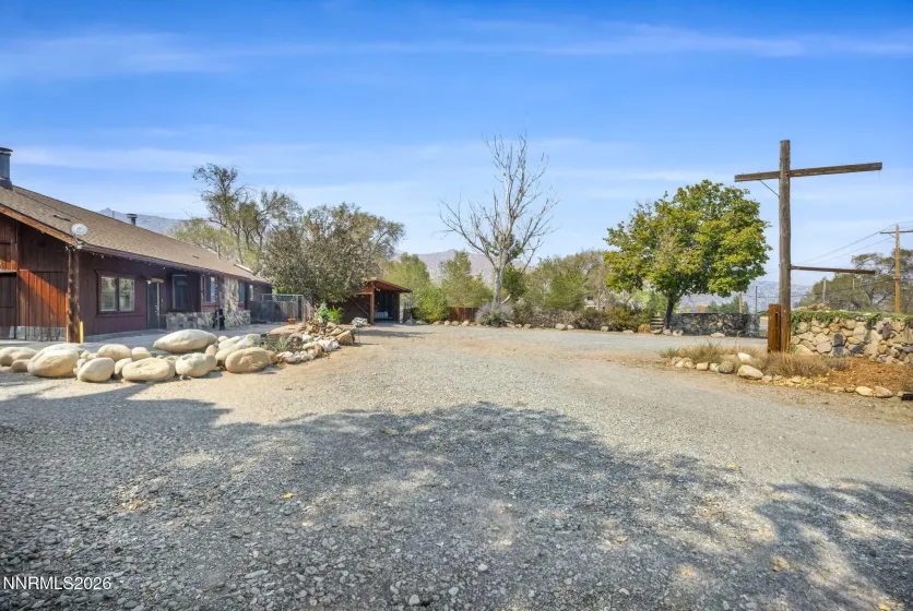107281 U.S. 395, Coleville, California 96107, 2 Bedrooms Bedrooms, ,2 BathroomsBathrooms,Residential,Residential,U.S. 395,0,260012102