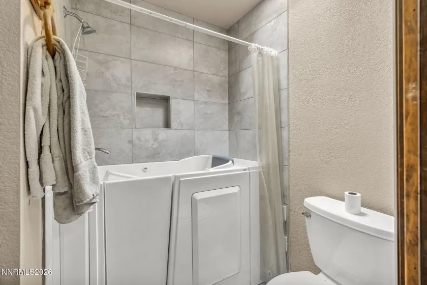 107281 U.S. 395, Coleville, California 96107, 2 Bedrooms Bedrooms, ,2 BathroomsBathrooms,Residential,Residential,U.S. 395,0,260012102