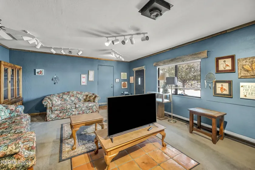 107281 U.S. 395, Coleville, California 96107, 2 Bedrooms Bedrooms, ,2 BathroomsBathrooms,Residential,Residential,U.S. 395,0,260012102