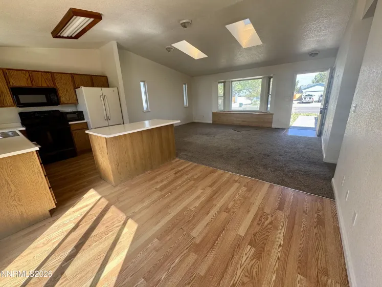 1391 Mary Jo, Gardnerville, Nevada 89460, 3 Bedrooms Bedrooms, ,2 BathroomsBathrooms,Residential,Residential,Mary Jo,0,260012111