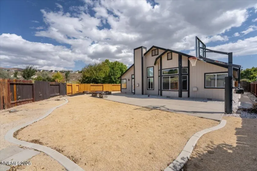 2079 Westglen, Reno, Nevada 89523, 4 Bedrooms Bedrooms, ,2 BathroomsBathrooms,Residential,Residential,Westglen,0,260012112