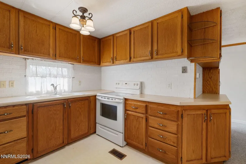 2074 Fairmont, Carson City, Nevada 89706, ,2 BathroomsBathrooms,Residential,Residential,Fairmont,0,260012114