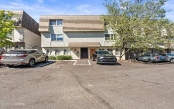 230 Bisset, Reno, Nevada 89503, 2 Bedrooms Bedrooms, ,2 BathroomsBathrooms,Residential,Residential,Bisset,0,260012117