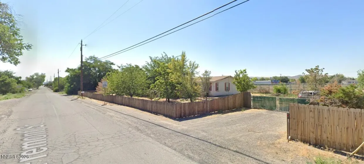 725 Fremont, Fernley, Nevada 89408, 3 Bedrooms Bedrooms, ,2 BathroomsBathrooms,Residential,Residential,Fremont,0,260012125