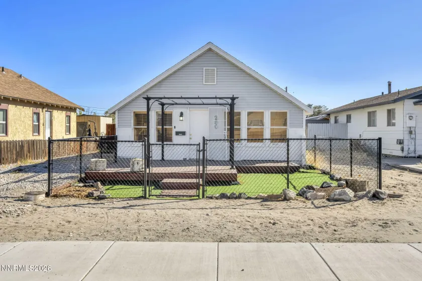 280 Front, Fallon, Nevada 89406, 4 Bedrooms Bedrooms, ,1 BathroomBathrooms,Residential,Residential,Front,0,260012131