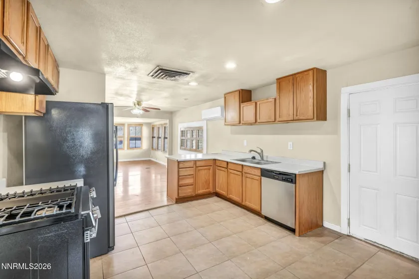 280 Front, Fallon, Nevada 89406, 4 Bedrooms Bedrooms, ,1 BathroomBathrooms,Residential,Residential,Front,0,260012131