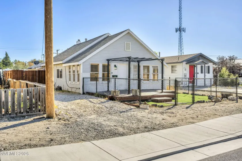 280 Front, Fallon, Nevada 89406, 4 Bedrooms Bedrooms, ,1 BathroomBathrooms,Residential,Residential,Front,0,260012131