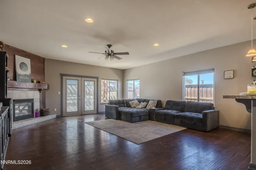 654 Canary, Fernley, Nevada 89408, 4 Bedrooms Bedrooms, ,3 BathroomsBathrooms,Residential,Residential,Canary,0,260012133
