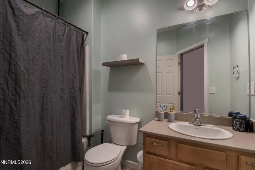 654 Canary, Fernley, Nevada 89408, 4 Bedrooms Bedrooms, ,3 BathroomsBathrooms,Residential,Residential,Canary,0,260012133