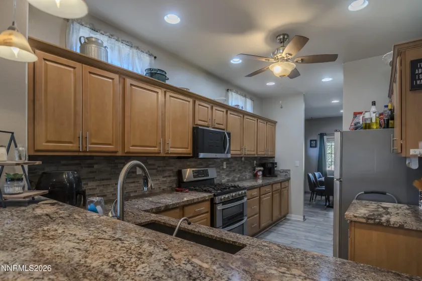 654 Canary, Fernley, Nevada 89408, 4 Bedrooms Bedrooms, ,3 BathroomsBathrooms,Residential,Residential,Canary,0,260012133