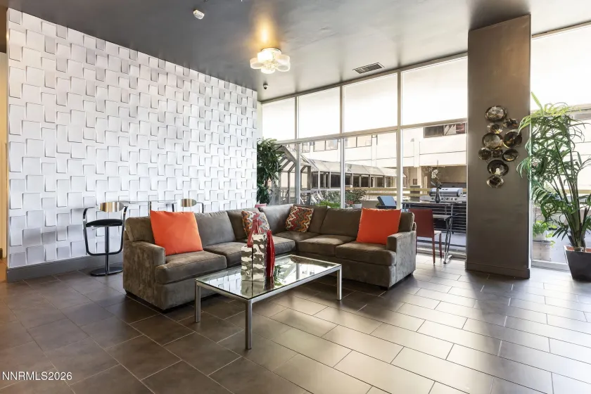 100 Arlington, Reno, Nevada 89501, 1 Bedroom Bedrooms, ,2 BathroomsBathrooms,Residential,Residential,Arlington,0,260012134