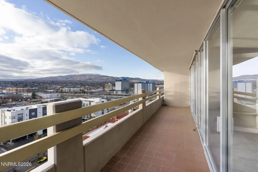 100 Arlington, Reno, Nevada 89501, 1 Bedroom Bedrooms, ,2 BathroomsBathrooms,Residential,Residential,Arlington,0,260012134