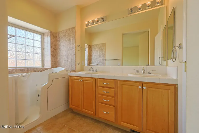 1840 Medolla, Sparks, Nevada 89434, 2 Bedrooms Bedrooms, ,2 BathroomsBathrooms,Residential,Residential,Medolla,0,260012139