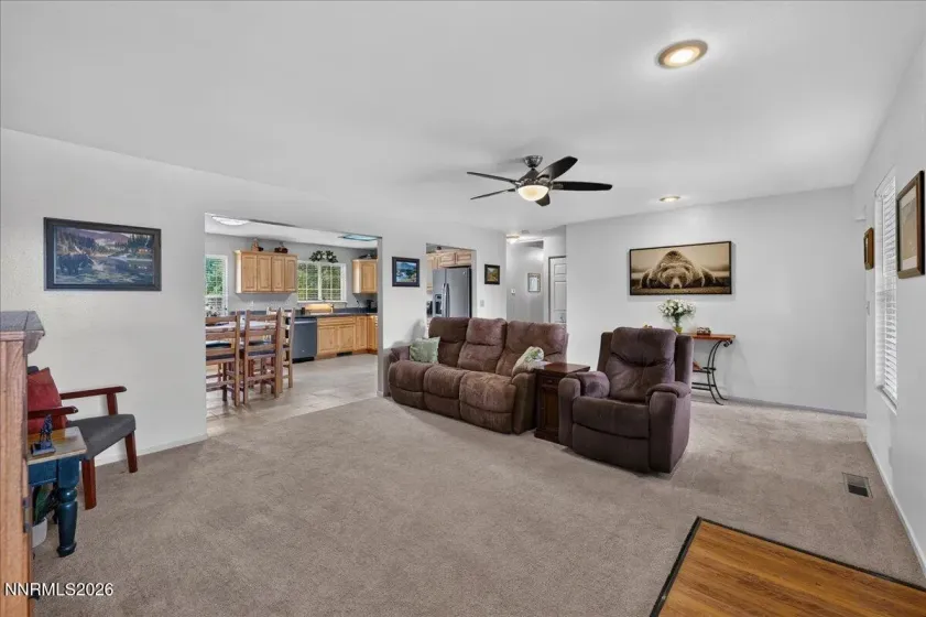 1257 Wrangler, Minden, Nevada 89423, 3 Bedrooms Bedrooms, ,2 BathroomsBathrooms,Residential,Residential,Wrangler,0,260012141