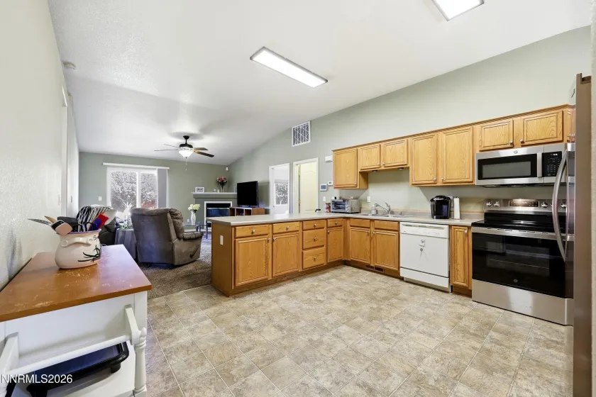 17865 Georgetown, Reno, Nevada 89508, 3 Bedrooms Bedrooms, ,2 BathroomsBathrooms,Residential,Residential,Georgetown,0,260012144