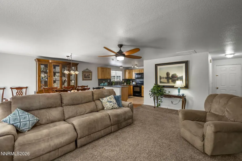 610 Victoria, Gardnerville, Nevada 89460, 3 Bedrooms Bedrooms, ,2 BathroomsBathrooms,Residential,Residential,Victoria,0,260012153