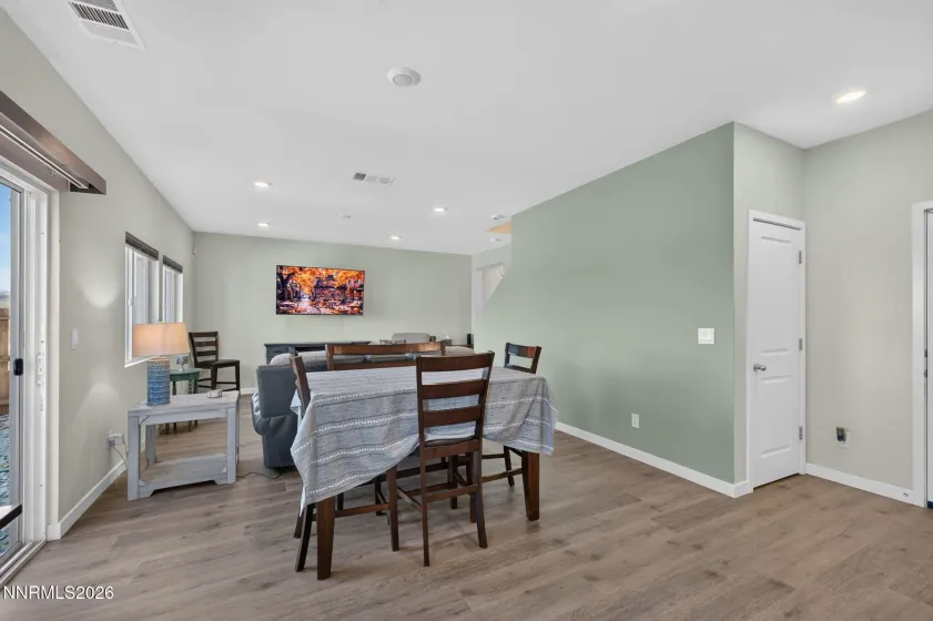 7709 Wandering, Reno, Nevada 89506, 4 Bedrooms Bedrooms, ,3 BathroomsBathrooms,Residential,Residential,Wandering,0,260012157