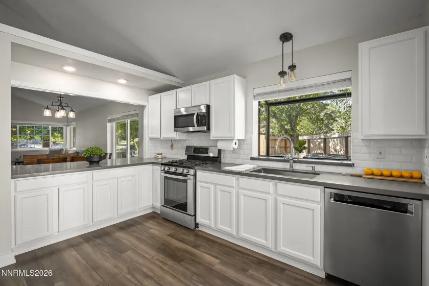 205 Edgewater, Reno, Nevada 89519, 3 Bedrooms Bedrooms, ,2 BathroomsBathrooms,Residential,Residential,Edgewater,0,260012161