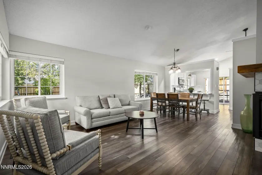 205 Edgewater, Reno, Nevada 89519, 3 Bedrooms Bedrooms, ,2 BathroomsBathrooms,Residential,Residential,Edgewater,0,260012161