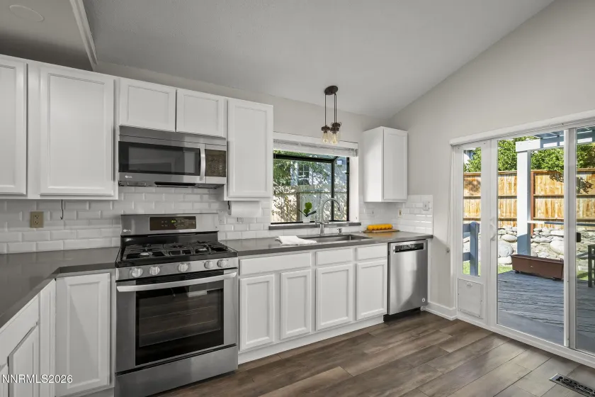 205 Edgewater, Reno, Nevada 89519, 3 Bedrooms Bedrooms, ,2 BathroomsBathrooms,Residential,Residential,Edgewater,0,260012161